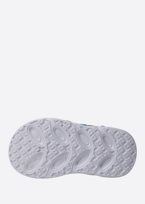 Best Buy šviečiančios basutės