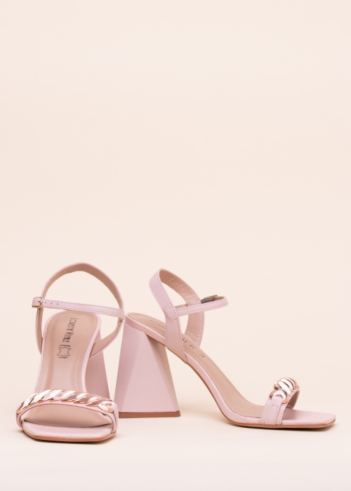 Loretta Vitale bateliai