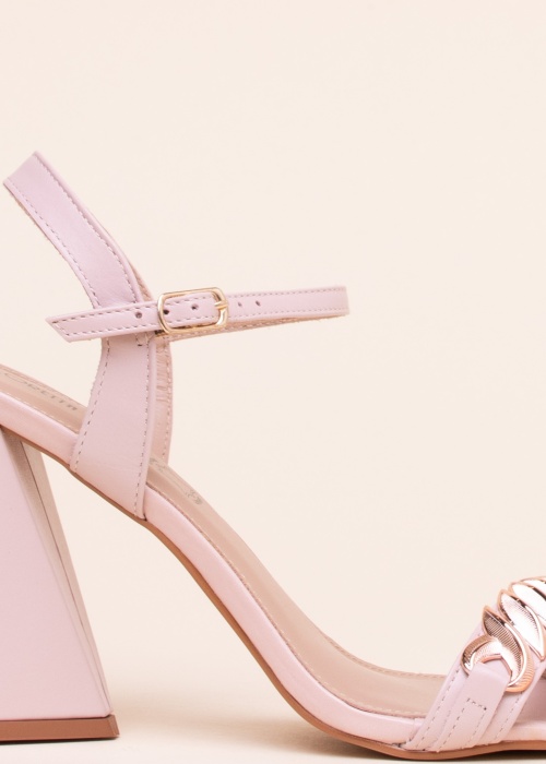 Loretta Vitale bateliai