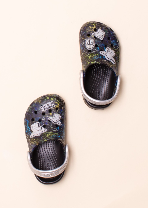 Crocs sandalai Classic Grogu