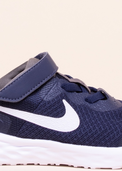 Nike bėgimo bateliai Revolution 6