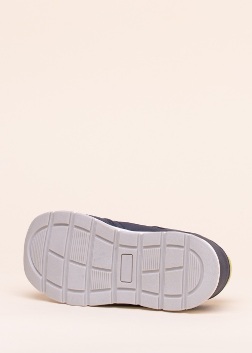 SJ laisvalaikio bateliai