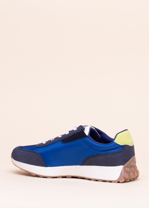 SJ laisvalaikio bateliai