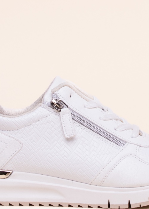 SJ laisvalaikio bateliai