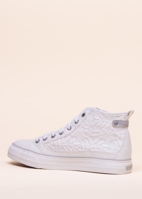 Mustang laisvalaikio batai