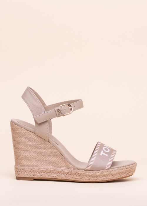 Tommy Hilfiger bateliai