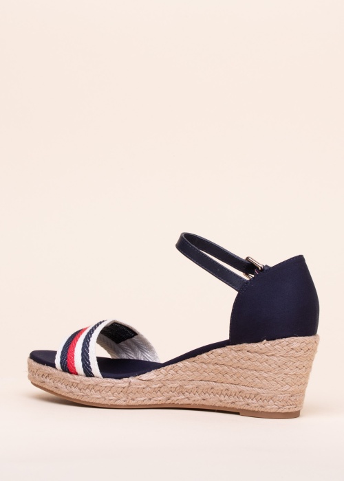 Tommy Hilfiger bateliai