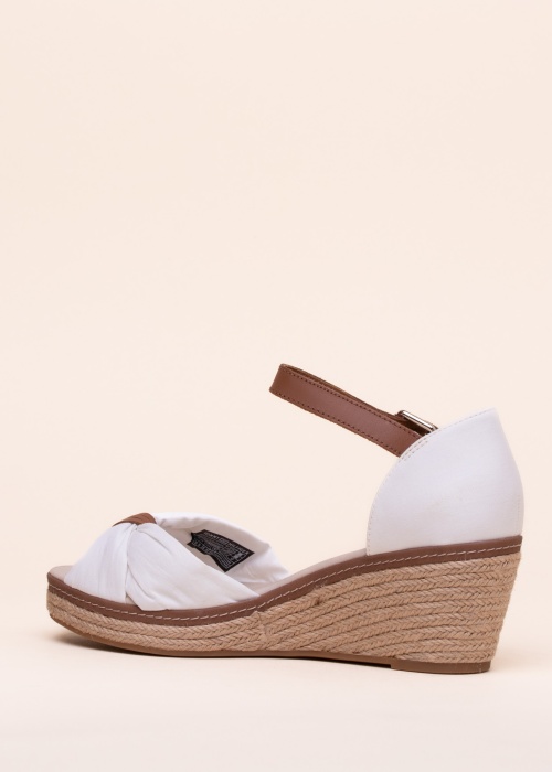 Tommy Hilfiger bateliai