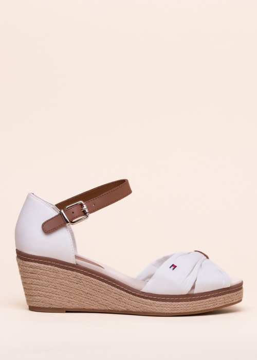 Tommy Hilfiger bateliai