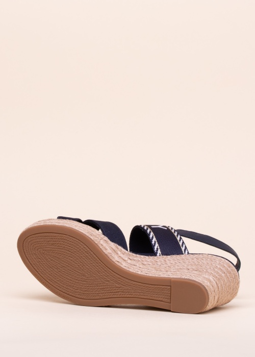 Tommy Hilfiger bateliai