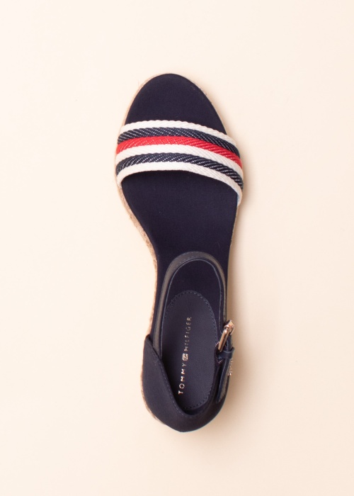Tommy Hilfiger bateliai