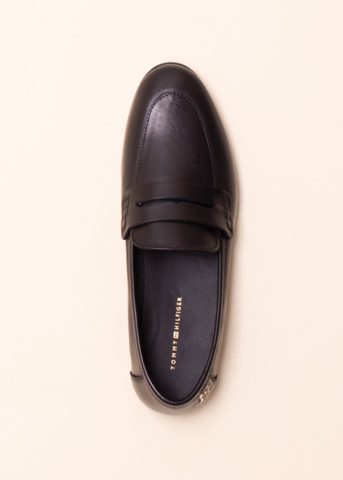 Tommy Hilfiger bateliai