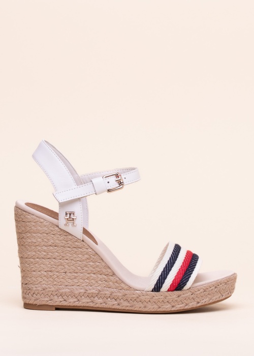 Tommy Hilfiger bateliai