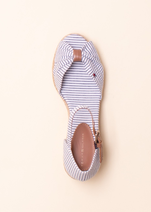 Tommy Hilfiger basutės