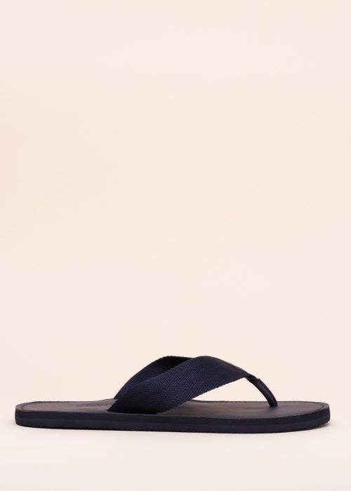 Tommy Hilfiger šlepetės per pirštą