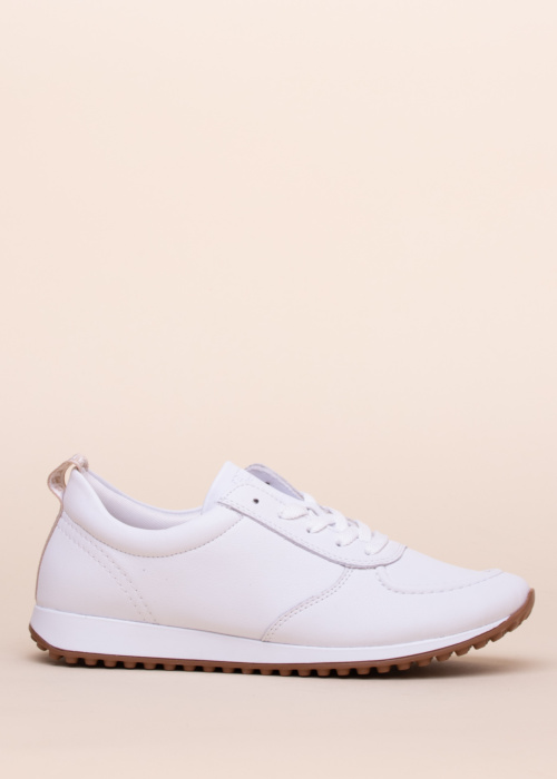 Remonte laisvalaikio bateliai