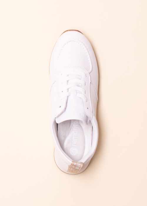 Remonte laisvalaikio bateliai