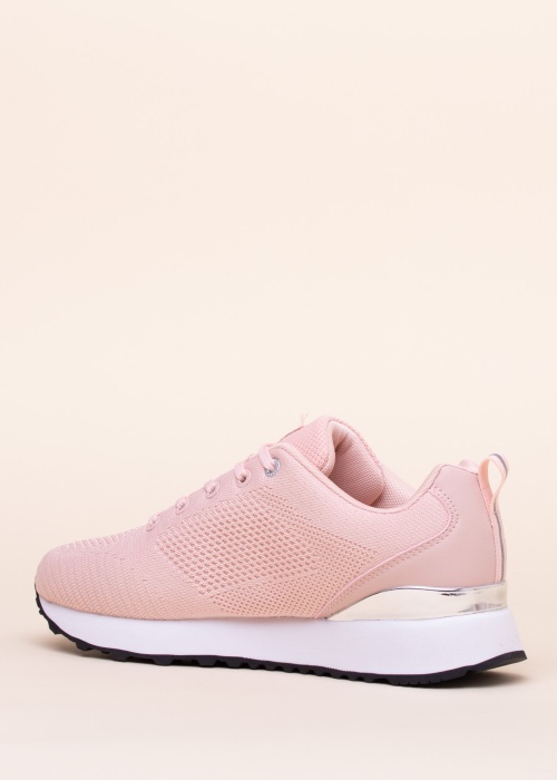 Champion laisvalaikio bateliai Champ