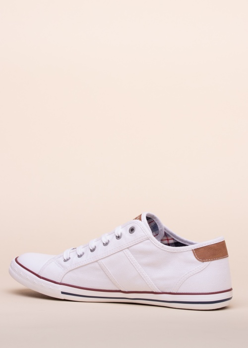 Mustang laisvalaikio batai