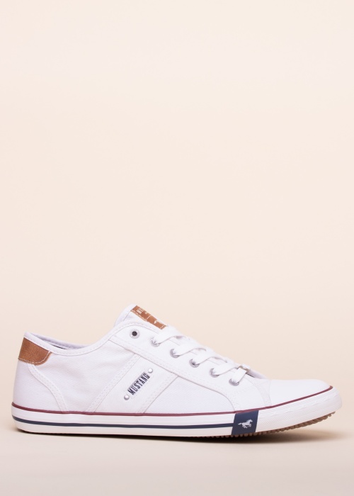 Mustang laisvalaikio batai