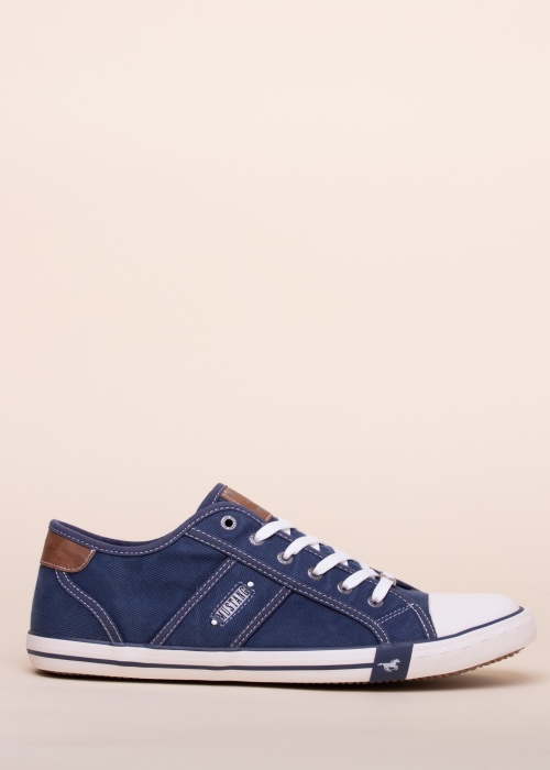 Mustang laisvalaikio batai