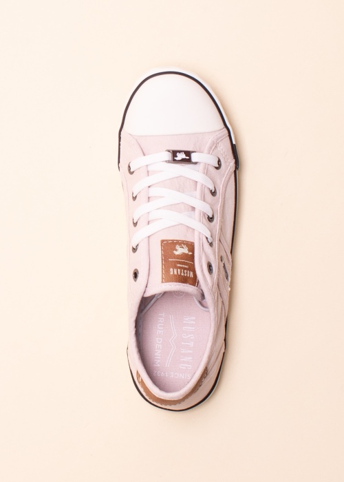 Mustang laisvalaikio batai