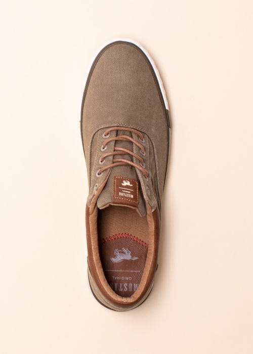 Mustang laisvalaikio batai