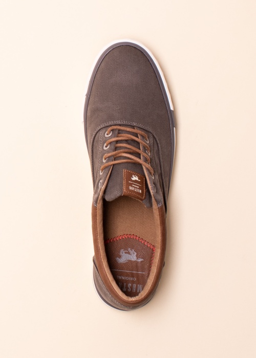 Mustang laisvalaikio batai