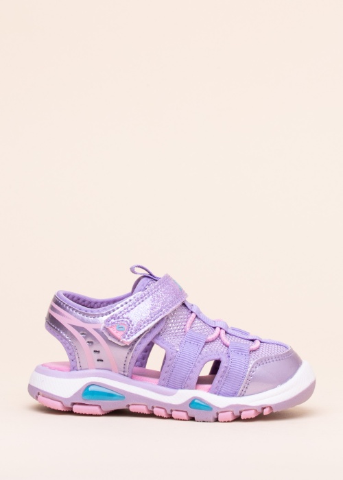 Leaf šviečiančios basutės Halmby