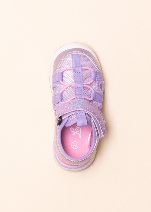 Leaf šviečiančios basutės Halmby