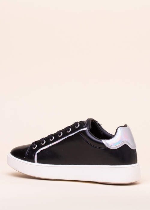 Guess laisvalaikio batai Mely