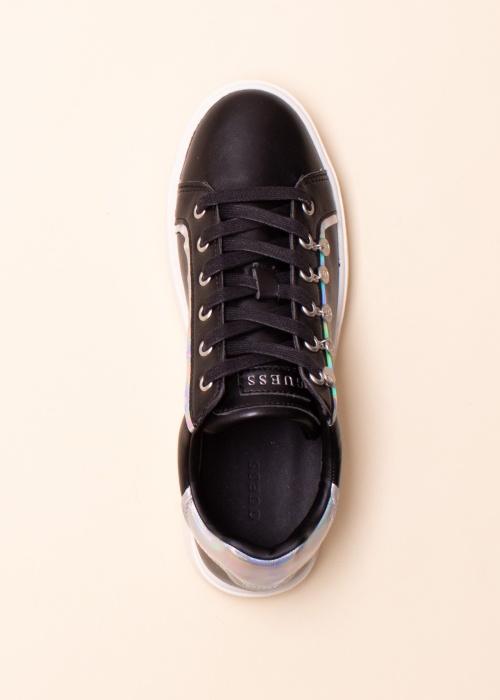 Guess laisvalaikio batai Mely