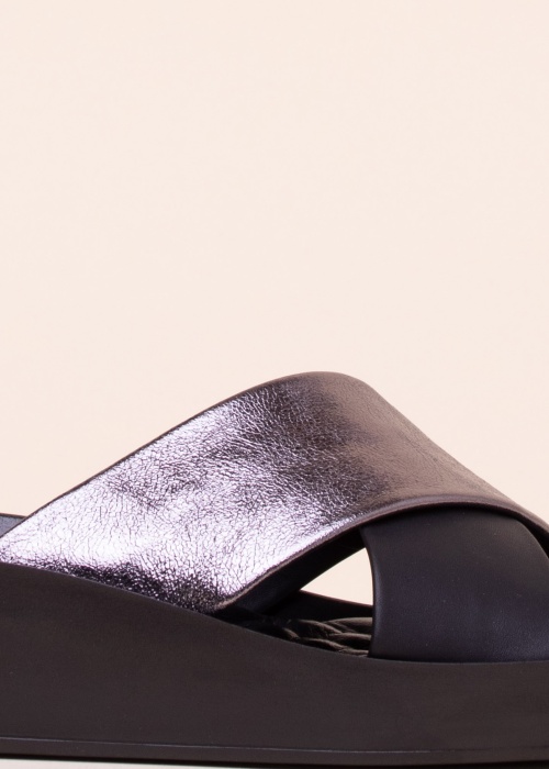 Loretta Vitale bateliai