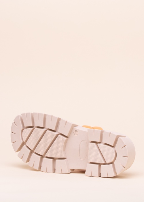 Ten Points bateliai Serena