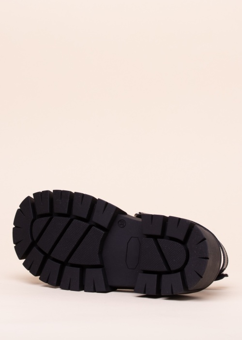 Ten Points bateliai Serena