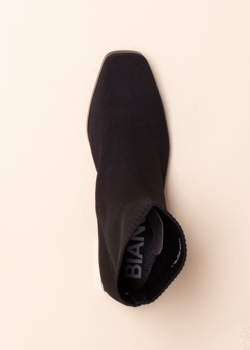 Bianco aulinukai Biadiana