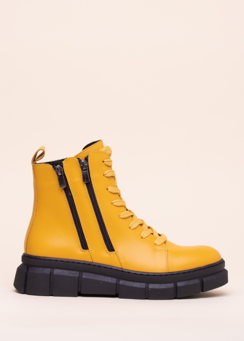 Loretta Vitale aulinukai