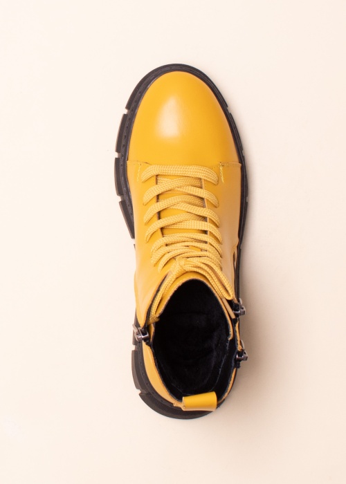 Loretta Vitale aulinukai