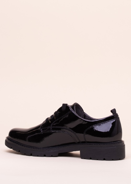 Jana uždari bateliai