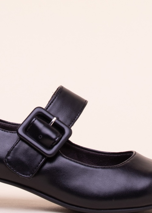 Jana uždari bateliai