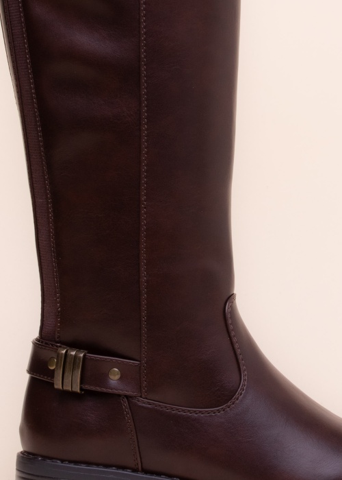 Lundeberg batai Meya