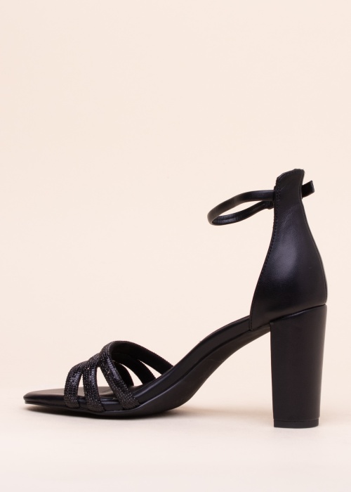 Marco Tozzi bateliai