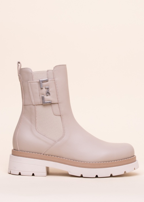 NeroGiardini aulinukai