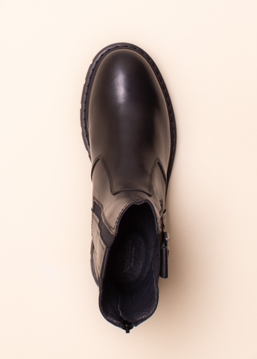 NeroGiardini aulinukai