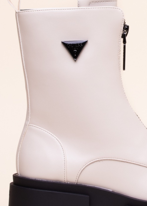 Guess aulinukai Leila