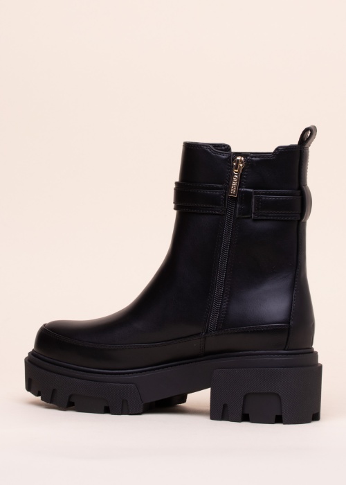 Guess aulinukai Yelma