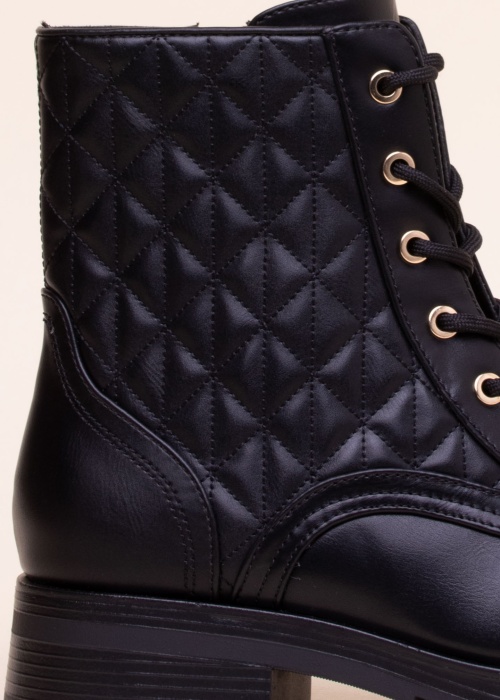 Guess aulinukai Xenin