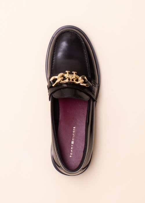 Tommy Hilfiger bateliai