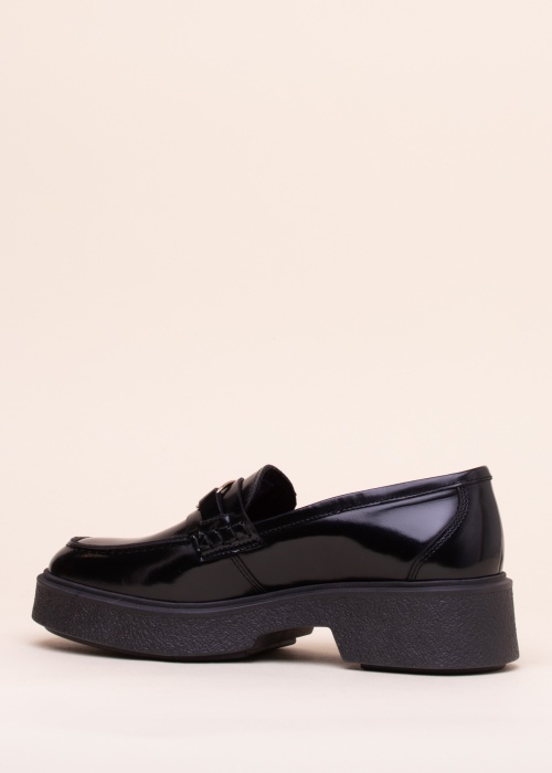 Tommy Hilfiger bateliai