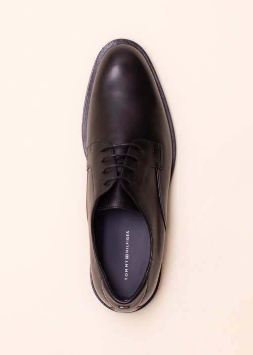 Tommy Hilfiger bateliai